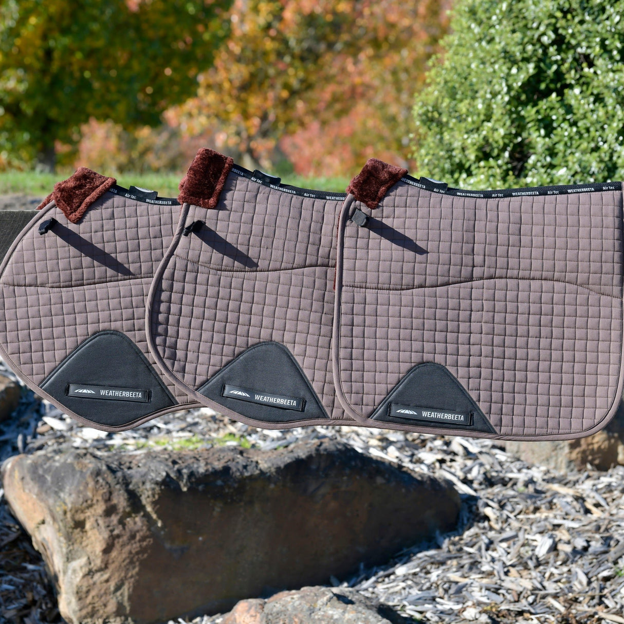 Weatherbeeta Prime Comfy Fleece Dressage Saddle Pad #colour_brown